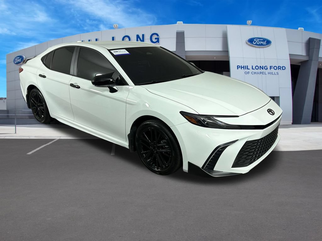 Used 2026 Toyota Camry SE AWD/4WD image 7