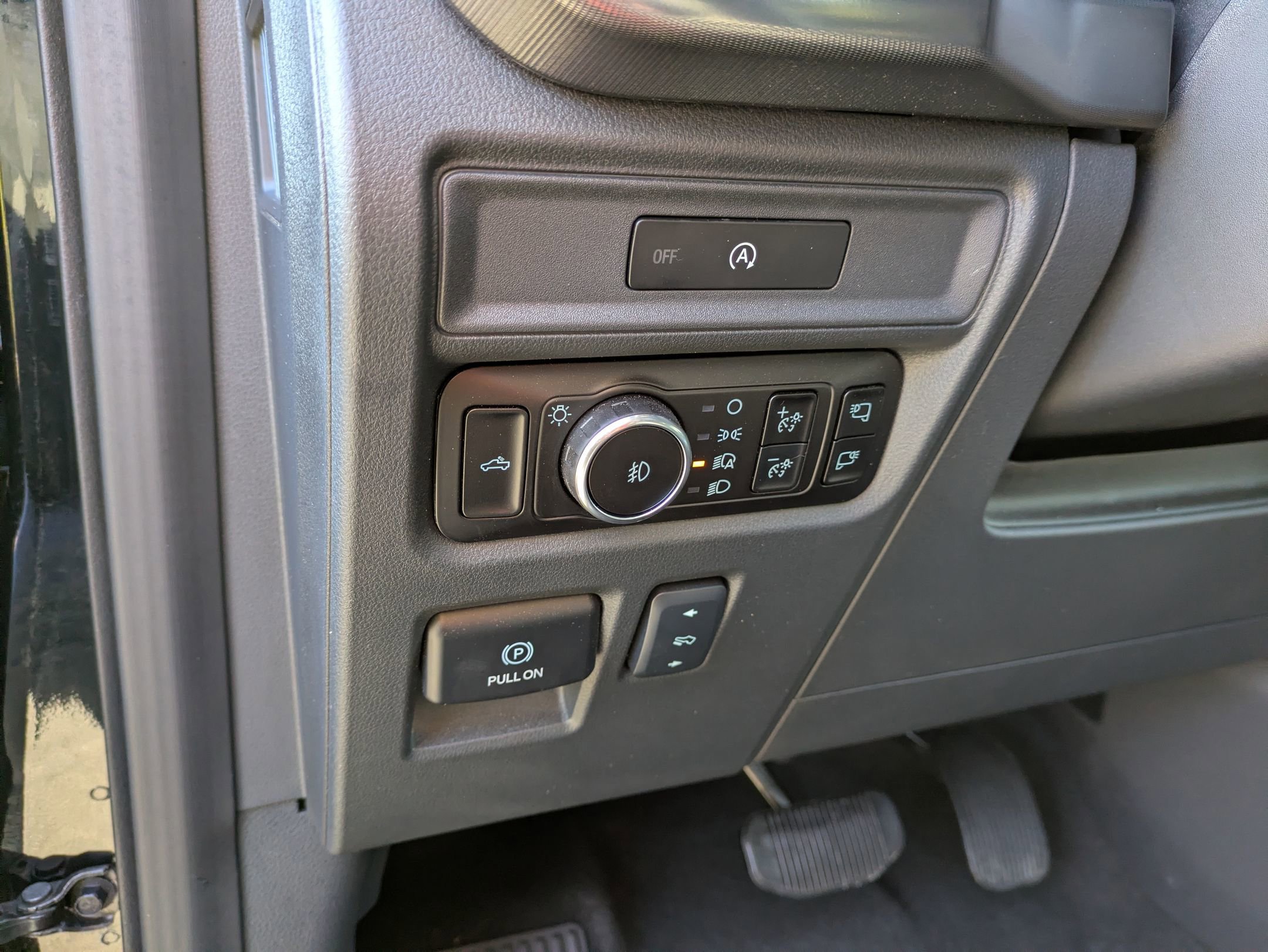 Certified 2025 Ford F150 Platinum w/ Equipment Group 702A High image 20