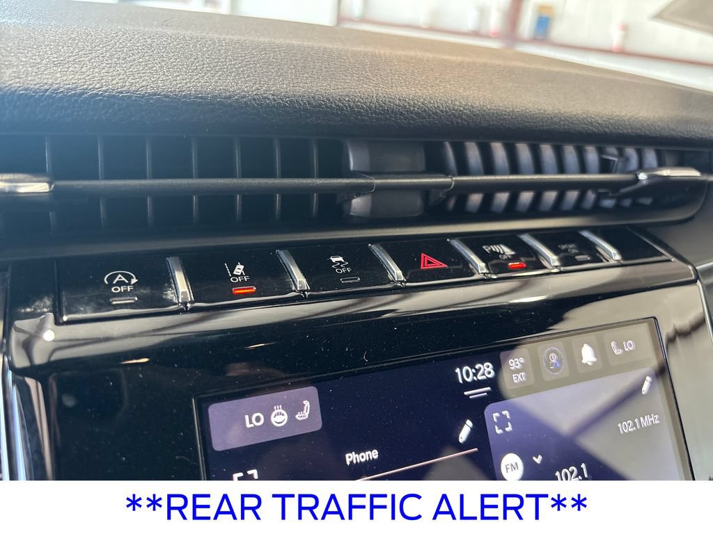 Used 2024 Jeep Grand Cherokee Altitude RWD image 27