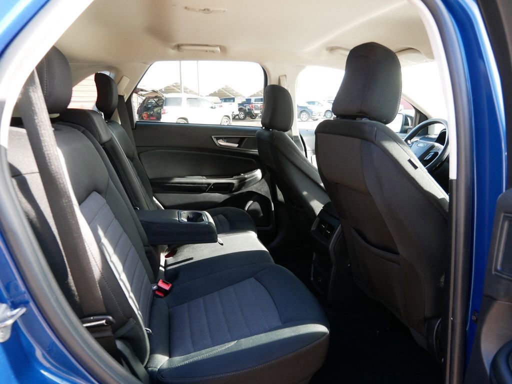 Certified 2022 Ford Edge SE w/ Black Appearance Package image 9