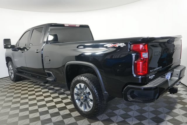 Used 2021 Chevrolet Silverado 2500 Custom w/ Custom Value Package AWD/4WD image 5