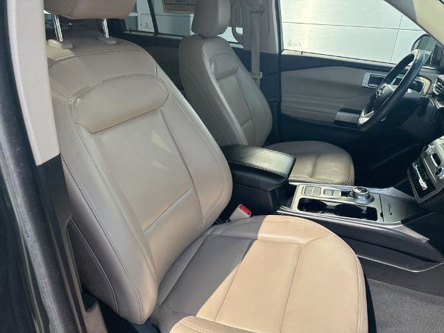 Certified 2022 Ford Explorer XLT w/ Equipment Group 202A image 31