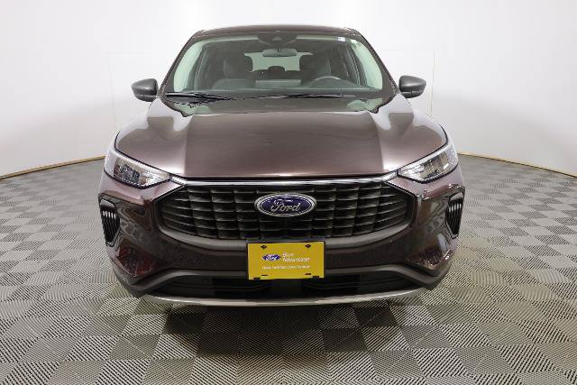 Certified 2023 Ford Escape Active w/ Tech Pack #1 AWD/4WD image 3