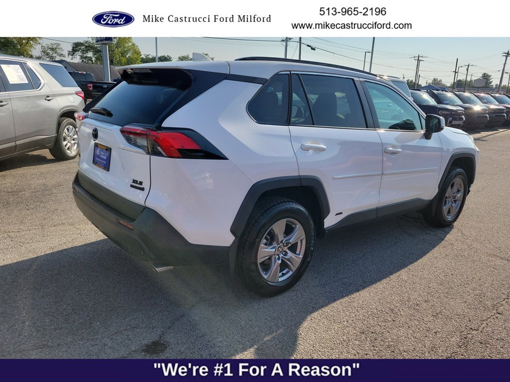 Used 2024 Toyota RAV4 XLE w/ Convenience Package AWD/4WD image 5