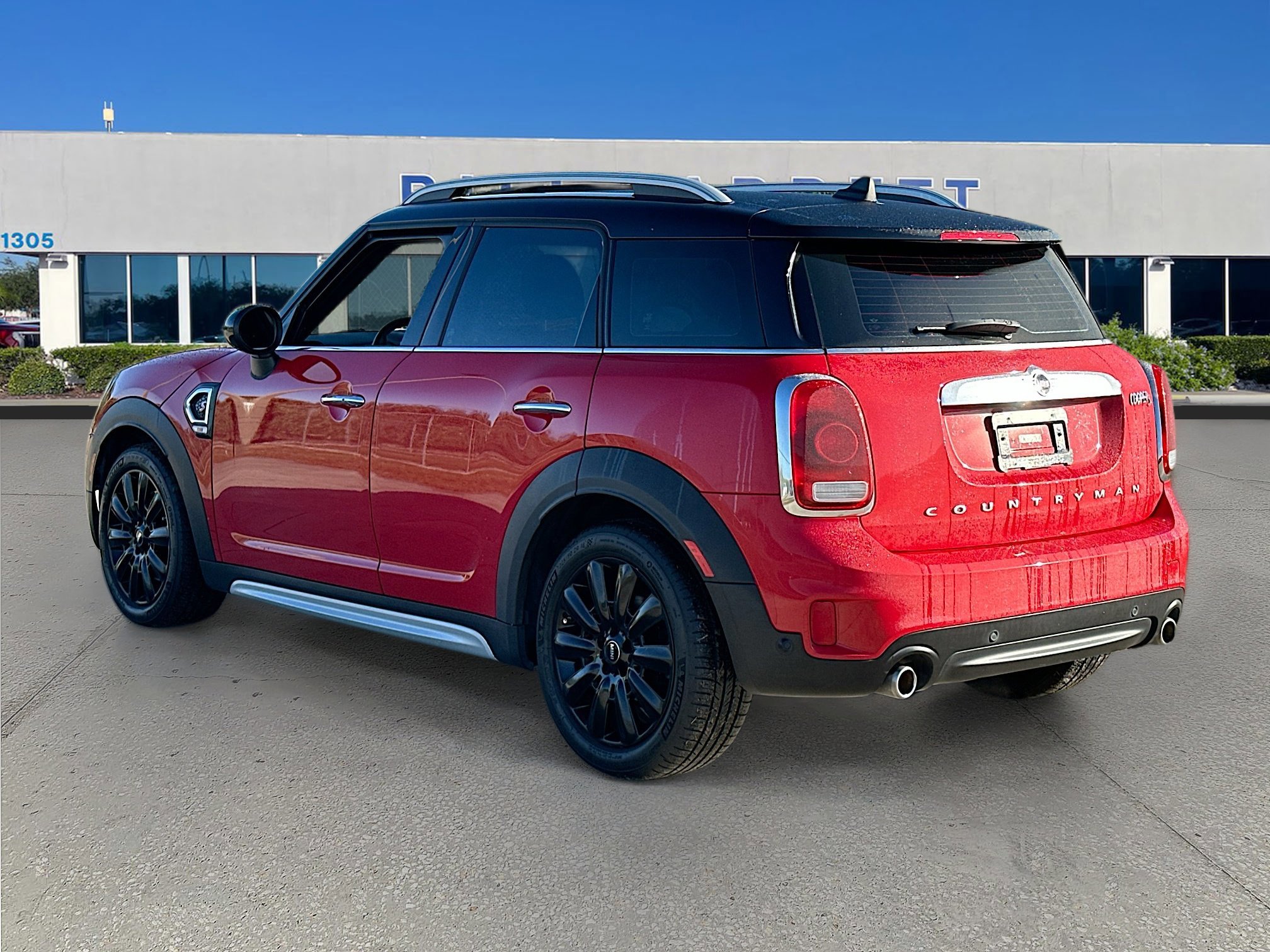 Used 2019 MINI Cooper Countryman S w/ Premium Package image 3