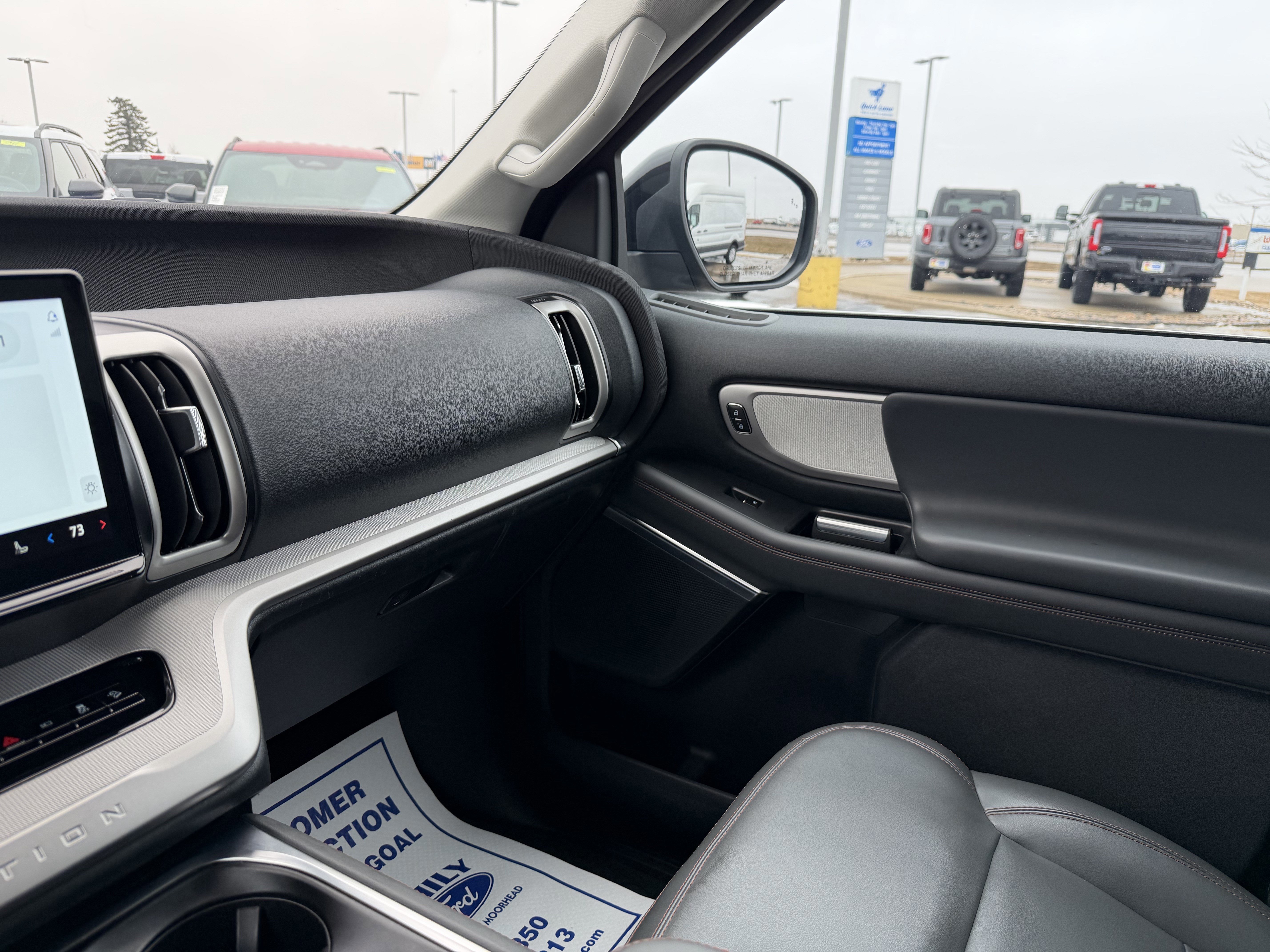 Certified 2025 Ford Expedition Active image 11