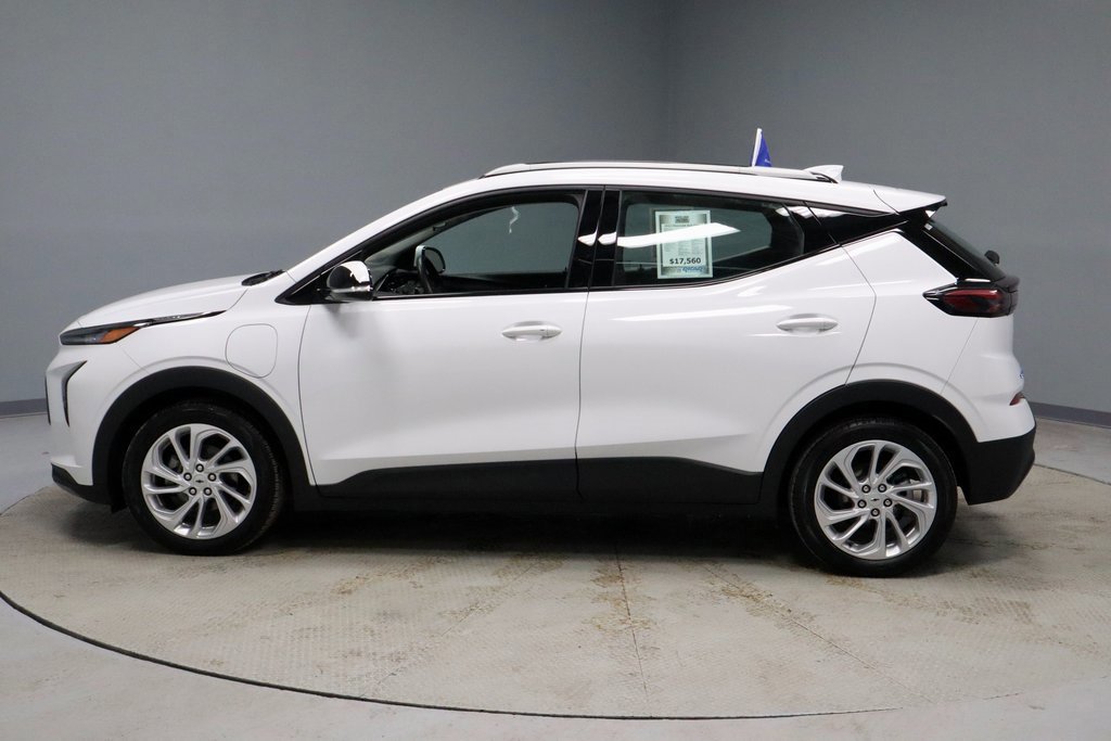 Used 2022 Chevrolet Bolt EUV LT image 2