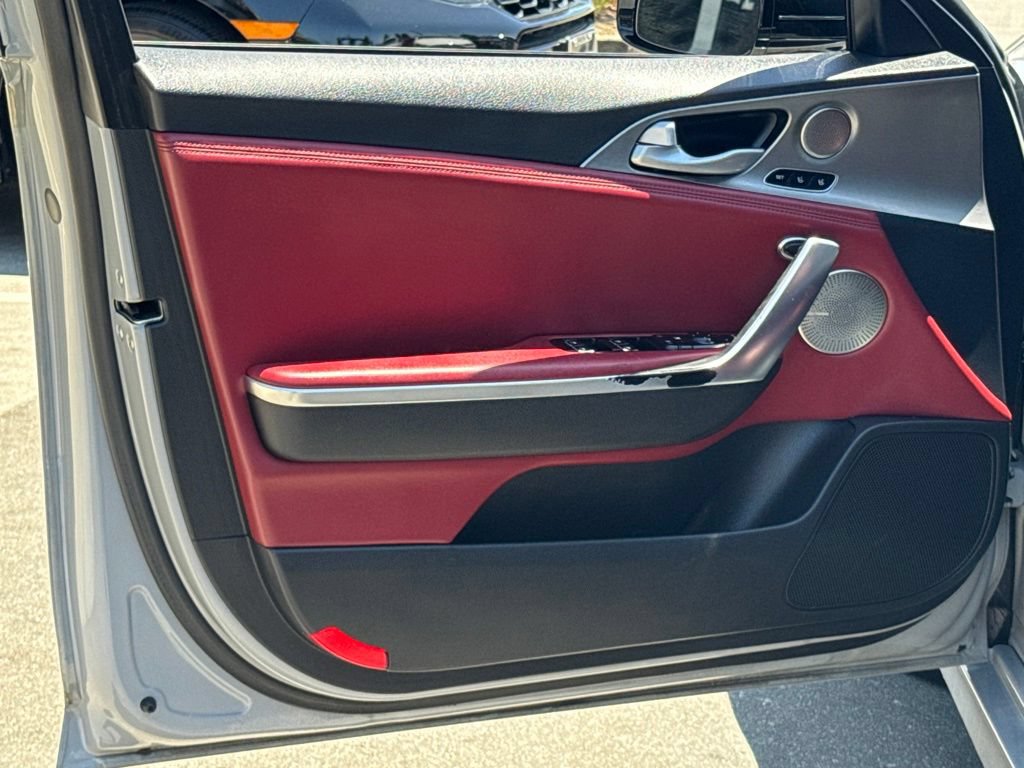 Used 2019 Kia Stinger GT1 RWD image 22