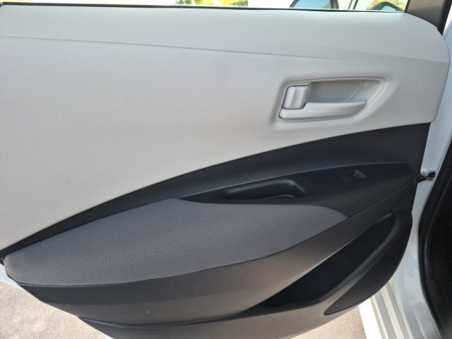 Used 2023 Toyota Corolla LE FWD image 28