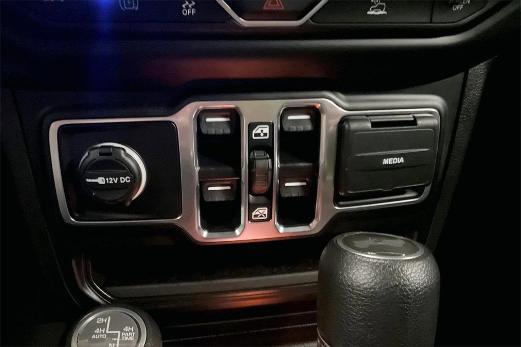 Used 2023 Jeep Wrangler Unlimited image 30