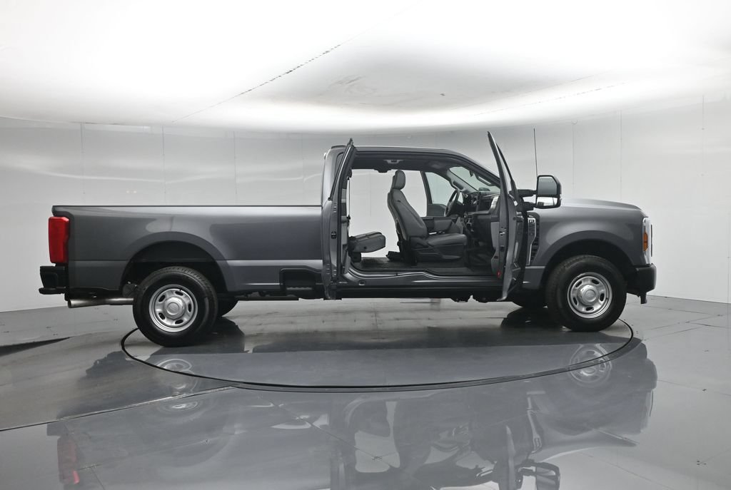 Certified 2025 Ford F250 XL RWD image 5