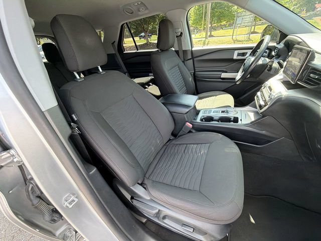 Certified 2021 Ford Explorer XLT RWD image 28
