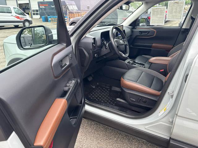 Certified 2023 Ford Bronco Sport Outer Banks w/ Tech Package AWD/4WD image 6