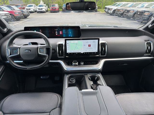 Certified 2025 Ford Expedition Max Platinum w/ Stealth Performance Package AWD/4WD image 5