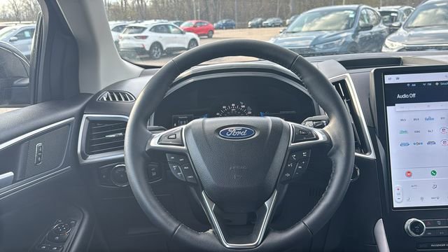 Certified 2024 Ford Edge SEL w/ Convenience Package image 16