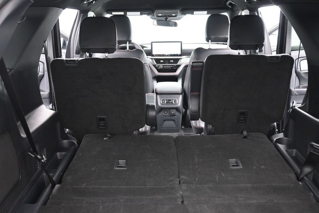 Certified 2026 Ford Explorer ST-Line AWD/4WD image 11