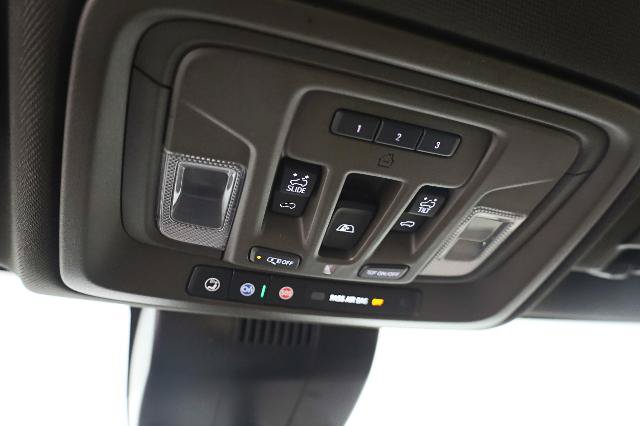 Used 2023 GMC Sierra 1500 Denali w/ Denali Reserve Package AWD/4WD image 25