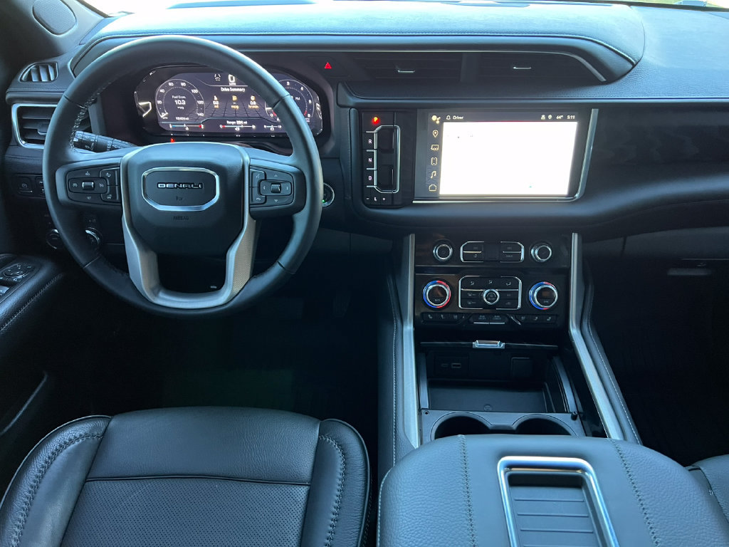 Used 2023 GMC Yukon XL Denali AWD/4WD image 2