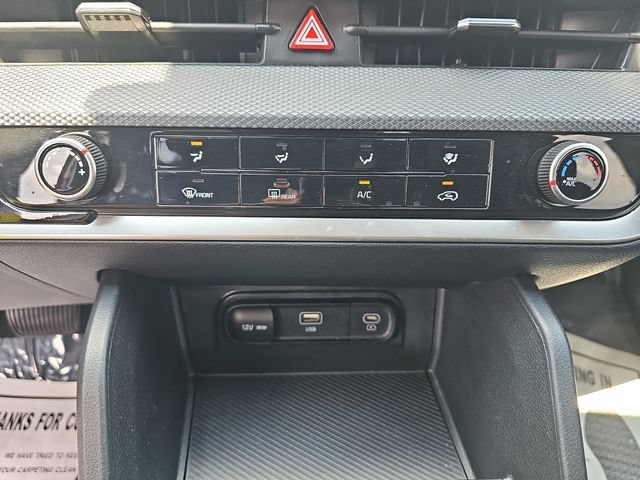 Used 2024 Kia Sportage LX FWD image 28