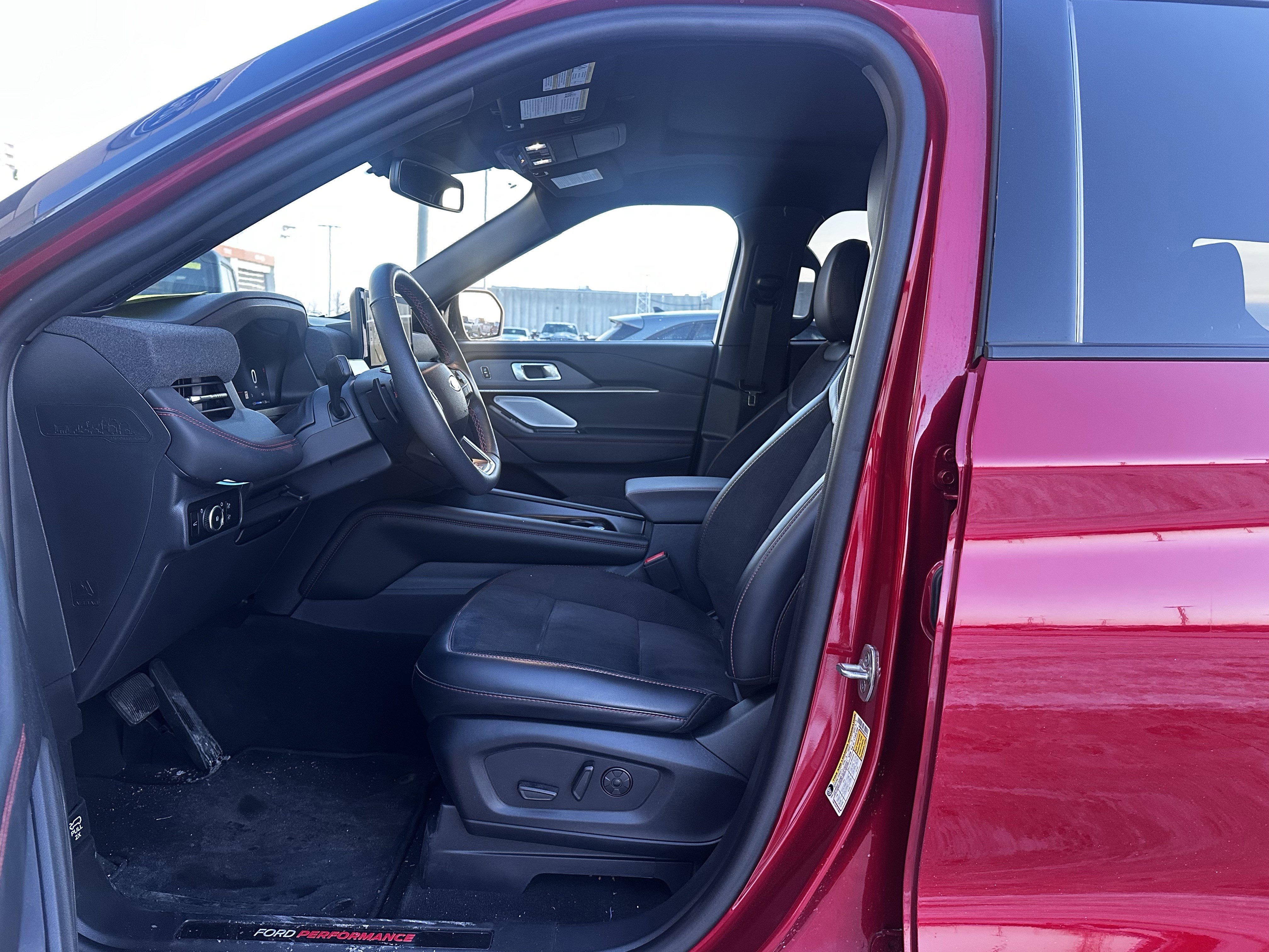 Certified 2025 Ford Explorer ST w/ Sun And Sound Package image 7