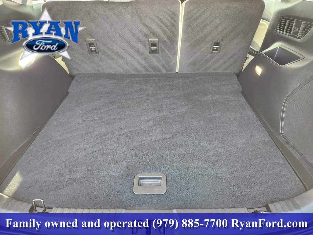 Certified 2022 Ford Edge Titanium w/ Equipment Group 301A AWD/4WD image 22