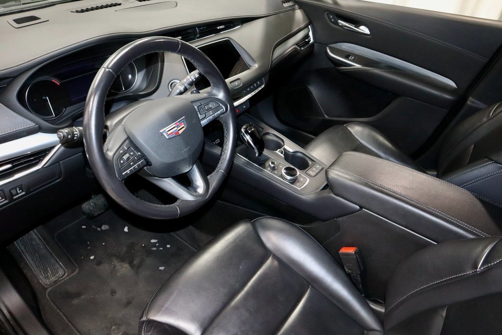 Used 2023 Cadillac XT4 Premium Luxury image 24
