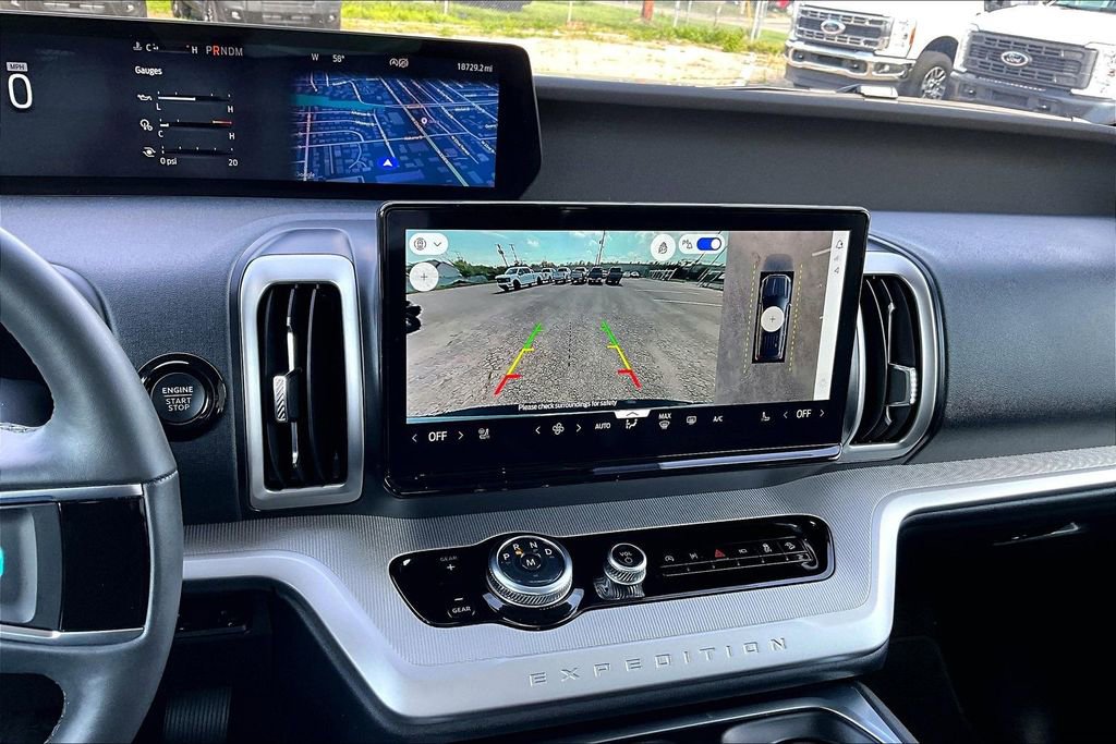 Certified 2025 Ford Expedition Active AWD/4WD image 21