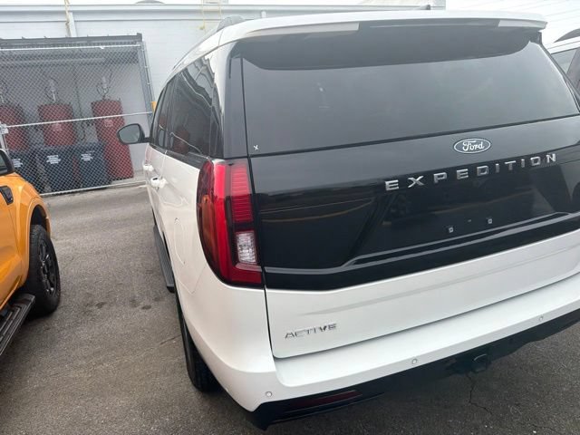 Certified 2025 Ford Expedition Active AWD/4WD image 20