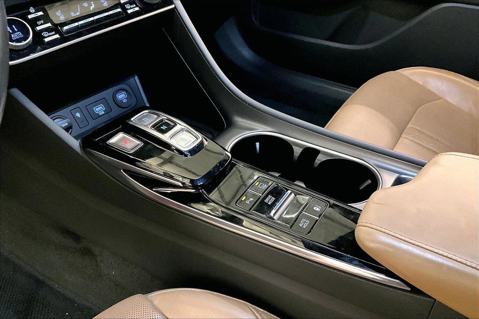 Used 2021 Hyundai Sonata Limited w/ Cargo Package image 16