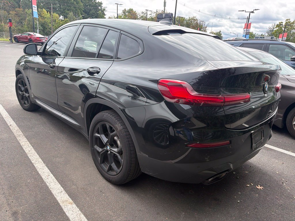 Used 2025 BMW X4 xDrive30i w/ Premium Package AWD/4WD image 3