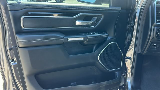 Used 2021 RAM 1500 Laramie w/ Sport Appearance Package AWD/4WD image 16