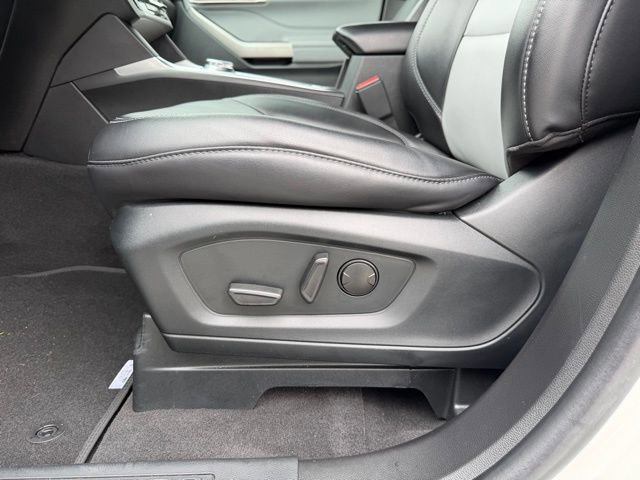 Certified 2023 Ford Explorer XLT w/ Equipment Group 202A RWD image 10