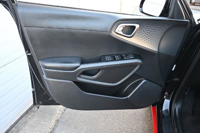 Used 2020 Kia Soul GT-Line FWD image 18