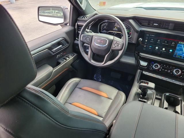 Used 2025 GMC Sierra 1500 AT4 w/ AT4 Premium Package AWD/4WD image 15