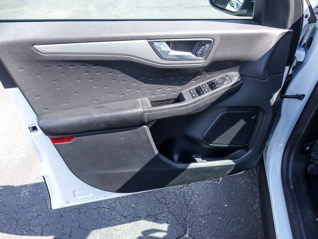 Certified 2020 Ford Escape SE Sport AWD/4WD image 28