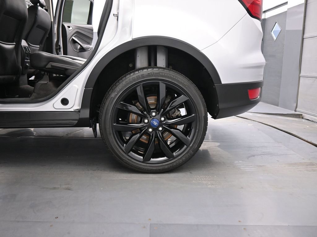 Certified 2019 Ford Escape SE image 47