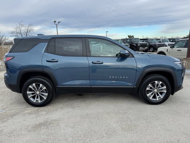 Used 2026 Chevrolet Equinox LT w/ Convenience Package II image 6