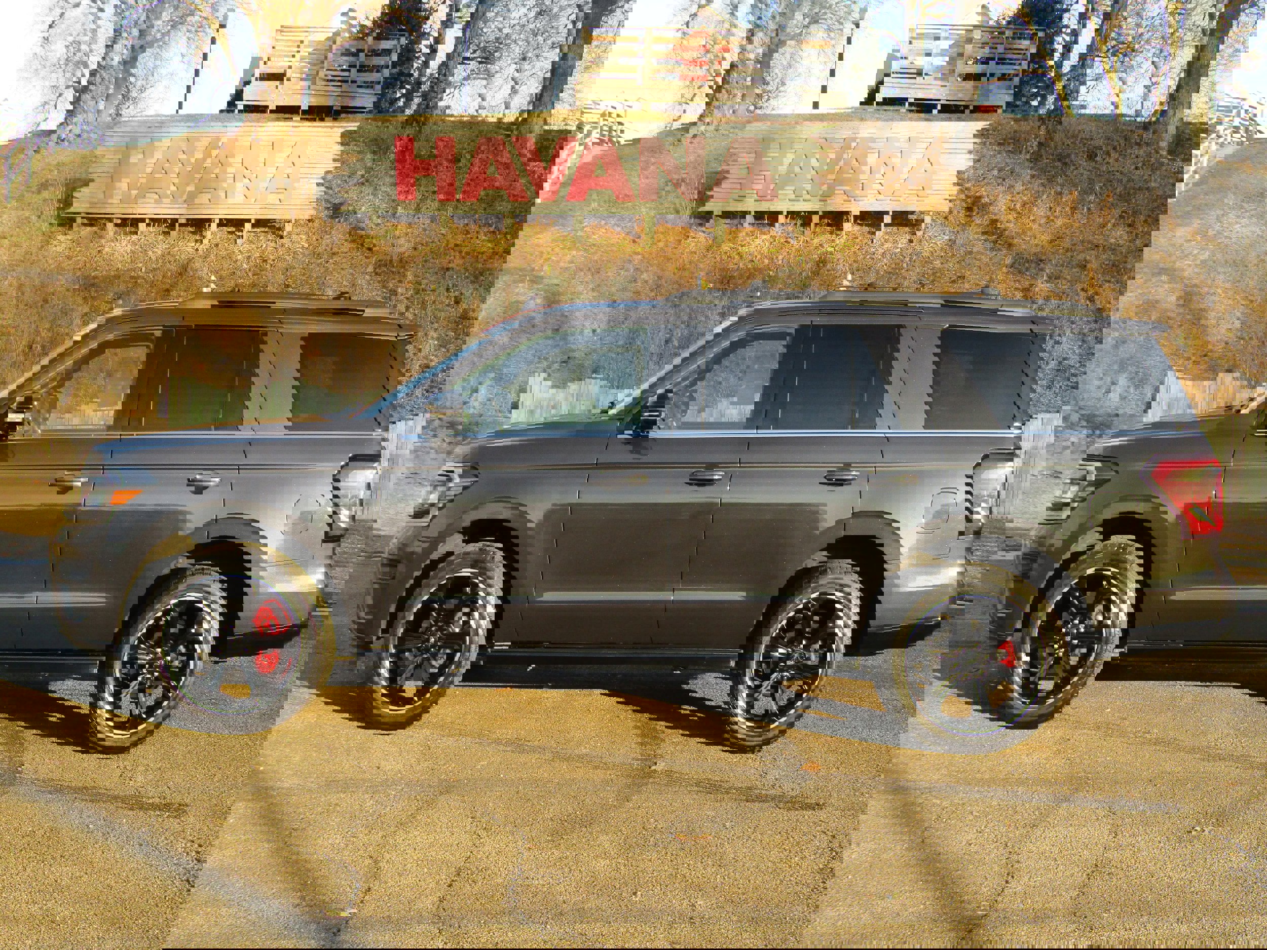 Certified 2023 Ford Expedition Limited image 1