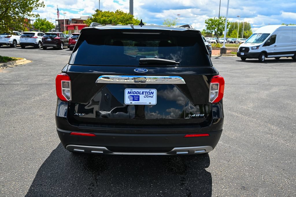 Certified 2024 Ford Explorer XLT w/ Equipment Group 202A AWD/4WD image 6