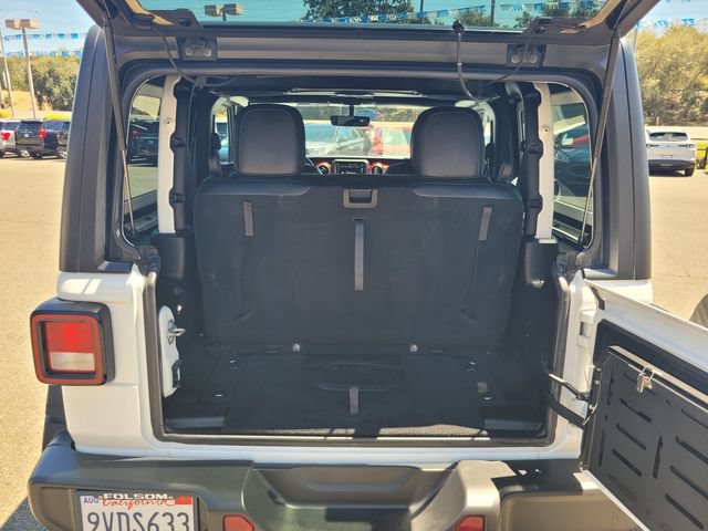 Used 2018 Jeep Wrangler Rubicon AWD/4WD image 8