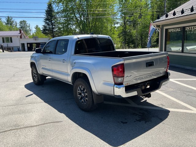 Used 2022 Toyota Tacoma SR5 AWD/4WD image 11