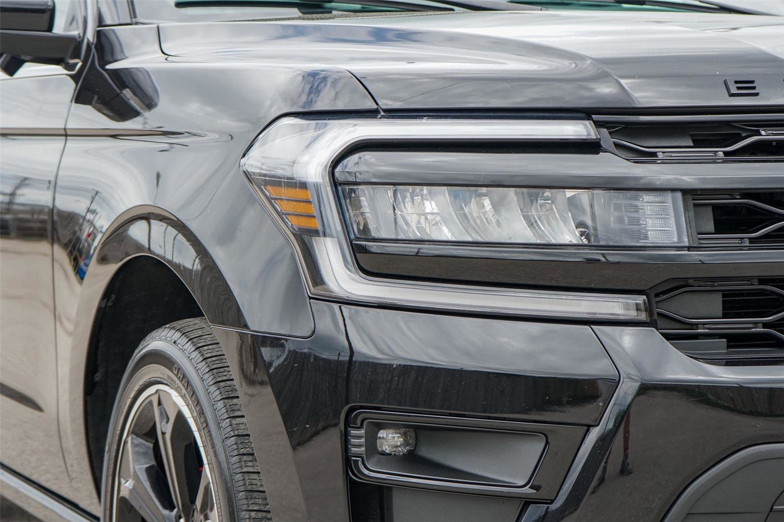 Certified 2023 Ford Expedition Limited RWD image 8