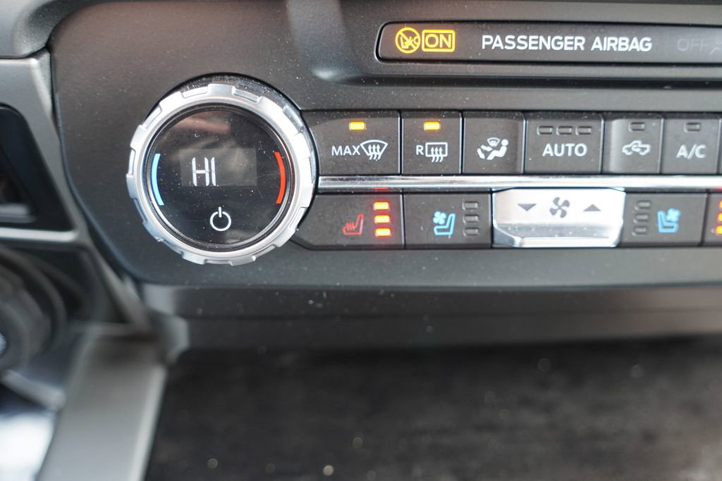 Certified 2022 Ford F350 Lariat w/ Lariat Ultimate Package image 28