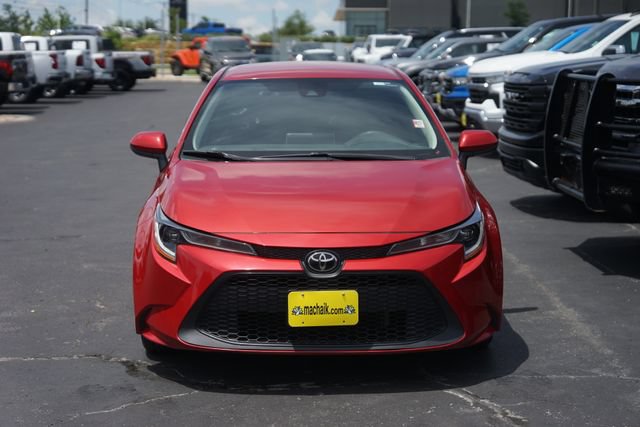Used 2021 Toyota Corolla LE FWD image 3