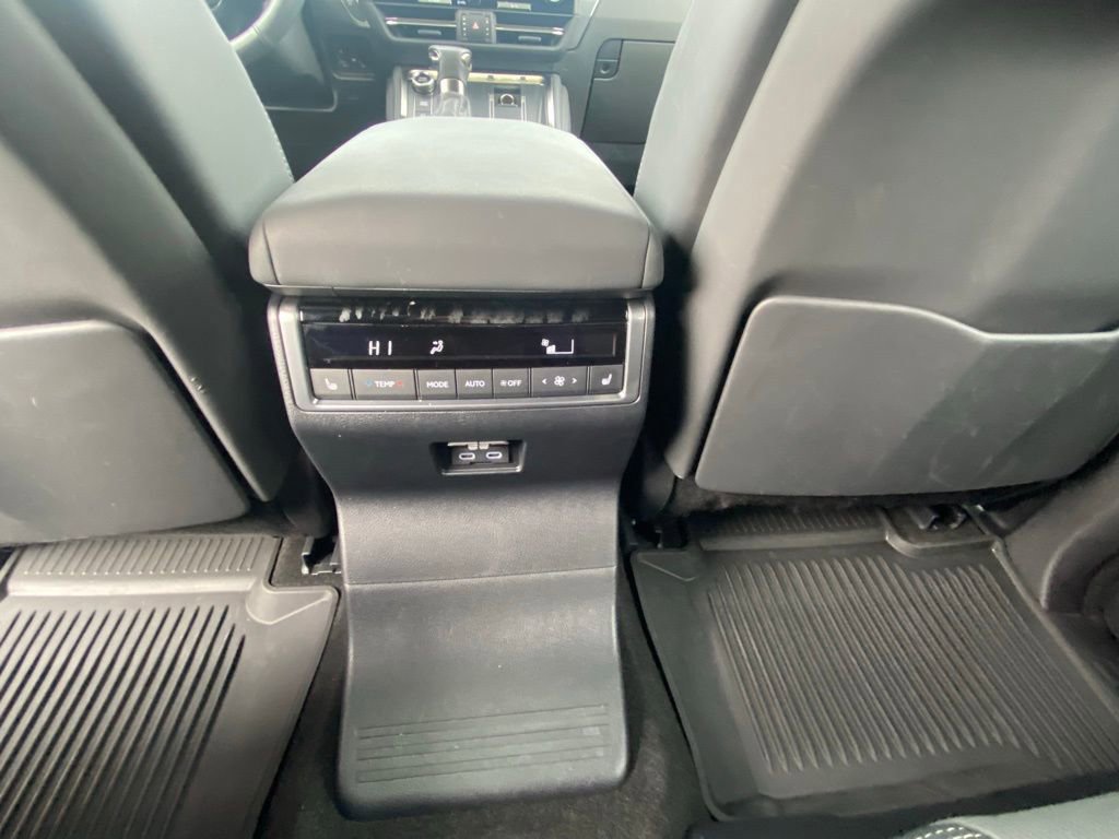 Used 2025 Lexus GX 550 w/ Accessory Package (Z1) image 25