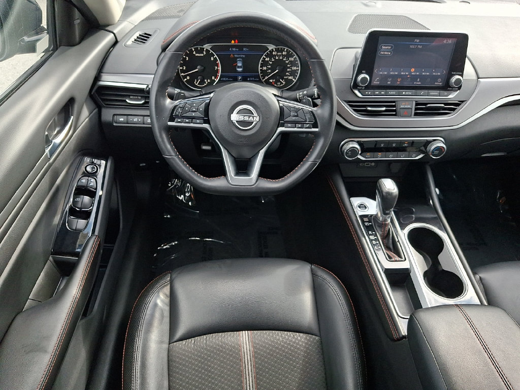 Used 2025 Nissan Altima 2.5 SR FWD image 11