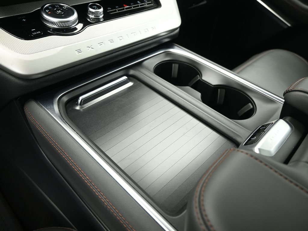 Certified 2025 Ford Expedition Max Active image 17