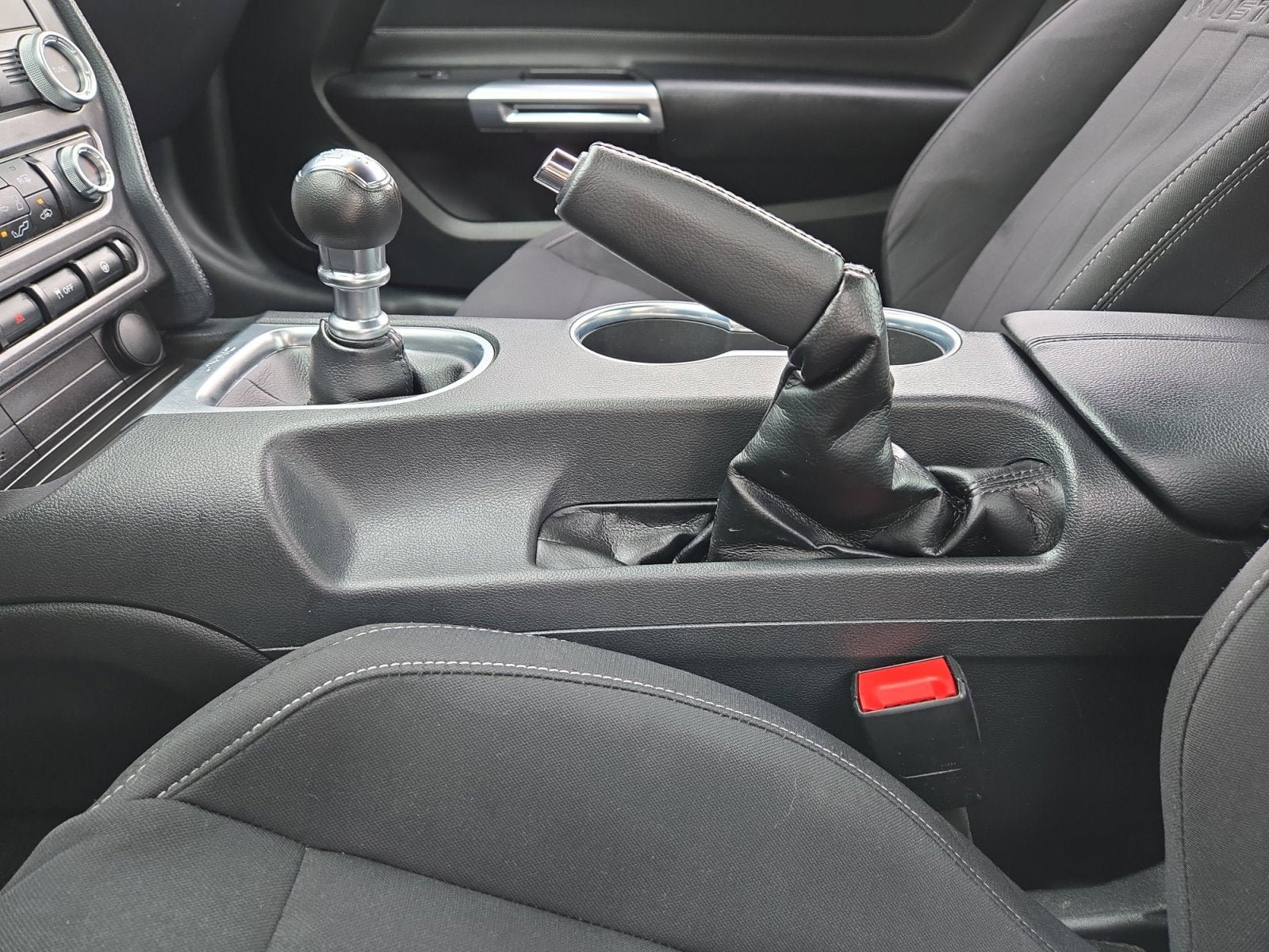 Certified 2023 Ford Mustang Coupe RWD image 21