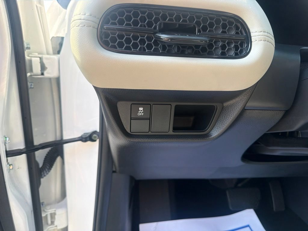 Used 2024 Honda HR-V LX image 23