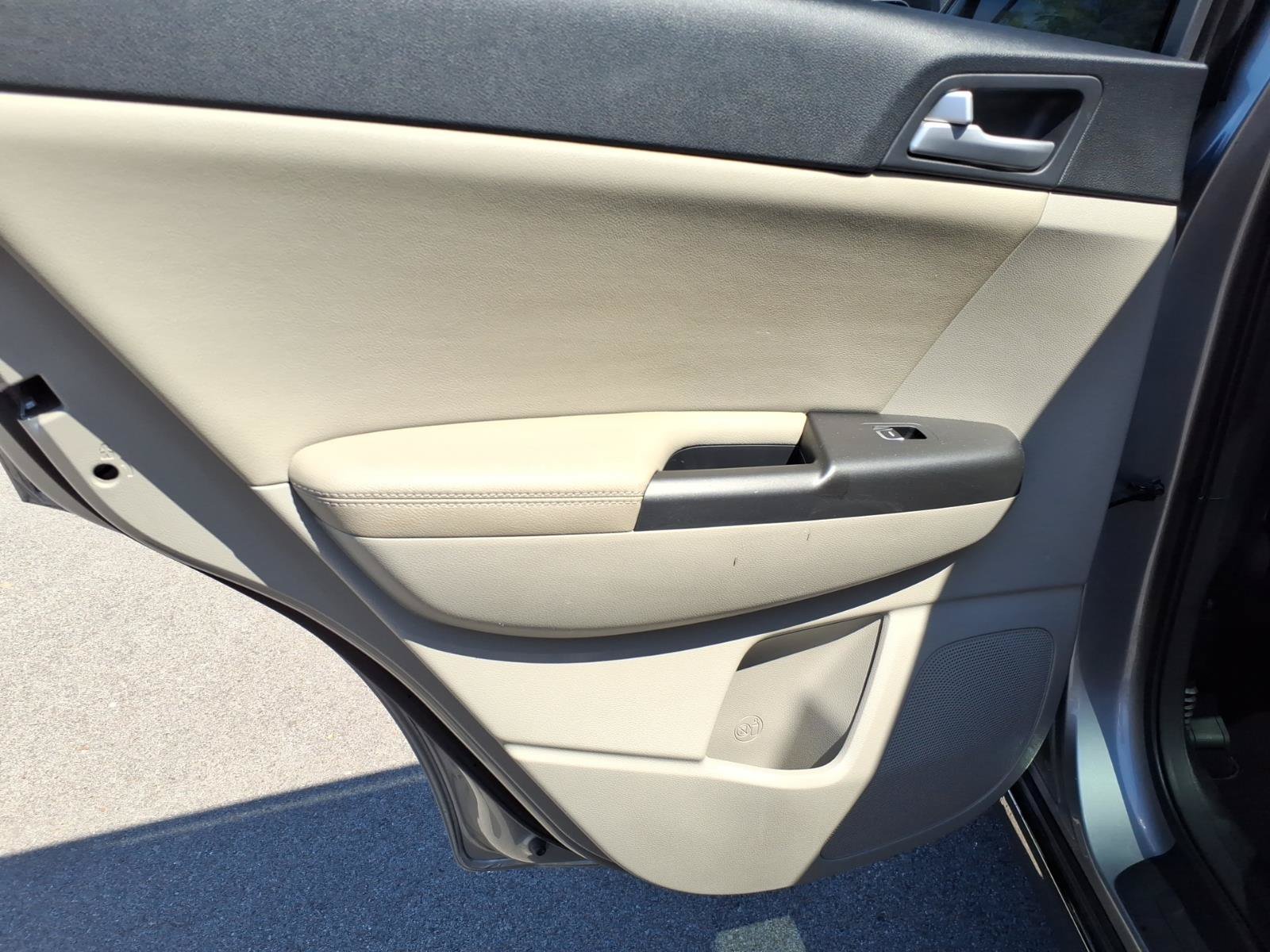 Used 2020 Kia Sportage S w/ S Sunroof Package FWD image 13